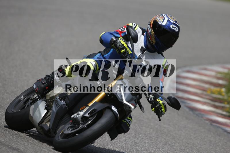 /Archiv-2024/29 12.06.2024 MOTO.CH Track Day ADR/Gruppe gelb/26